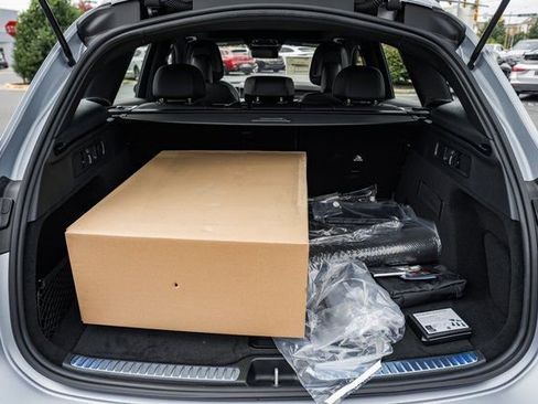 New 2026 Mercedes-Benz GLC 43 AMG 4MATIC image 10