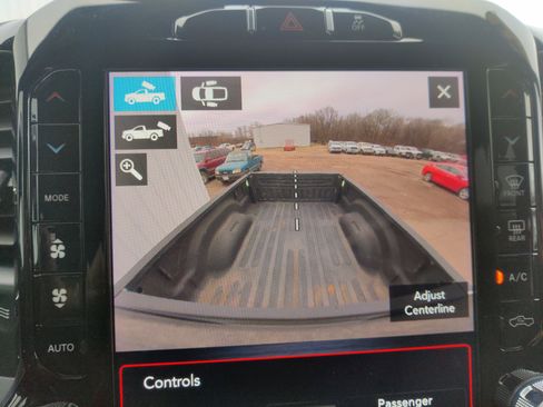 Used 2021 RAM 2500 Laramie w/ Night Edition image 38