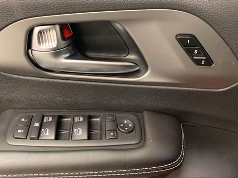 New 2027 Chrysler Pacifica Select FWD image 23