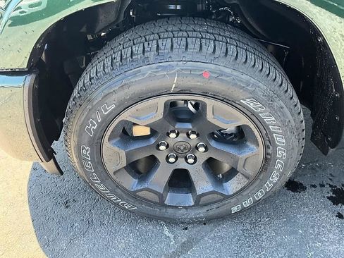 New 2026 RAM 1500 Big Horn AWD/4WD image 11