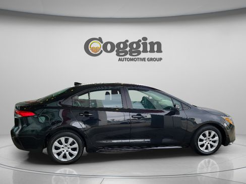 Used 2024 Toyota Corolla LE image 4