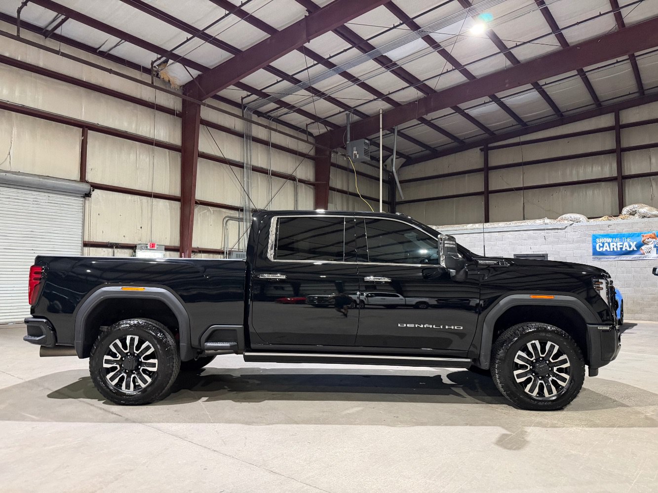 Used 2026 GMC Sierra 2500 Denali Ultimate AWD/4WD image 4