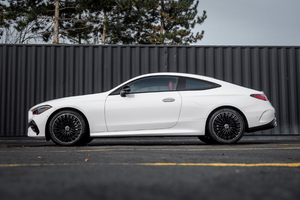 New 2027 Mercedes-Benz CLE 450 4MATIC Coupe image 3