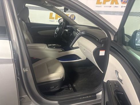 Used 2024 Hyundai Tucson Limited image 27