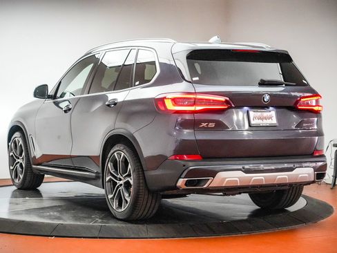 Used 2021 BMW X5 sDrive40i w/ Premium Package RWD image 7