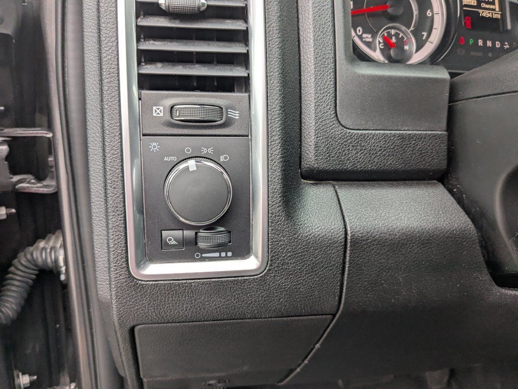 Used 2021 RAM 1500 Warlock AWD/4WD image 18