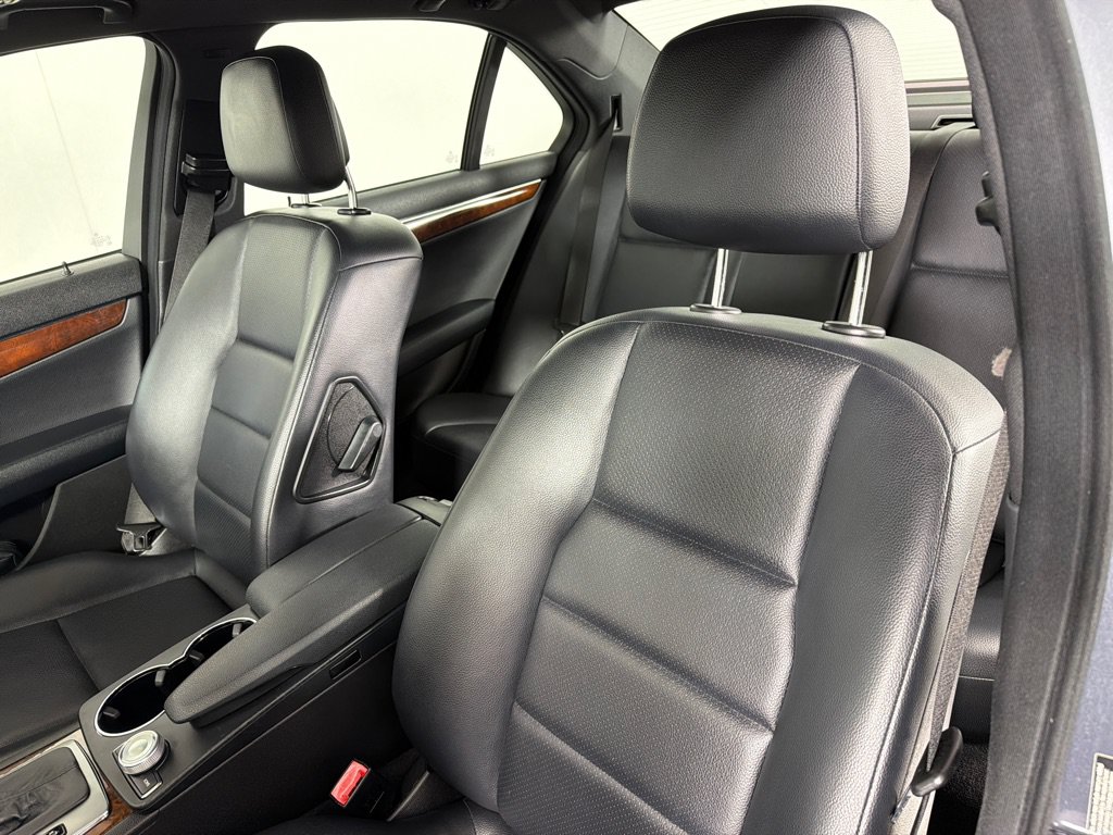 Used 2009 Mercedes-Benz C 300 4MATIC Sedan image 13
