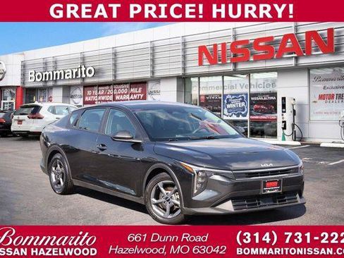 Used 2025 Kia K4 FWD image 1