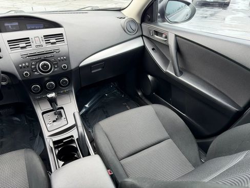 Used 2013 MAZDA MAZDA3 i Touring FWD image 19