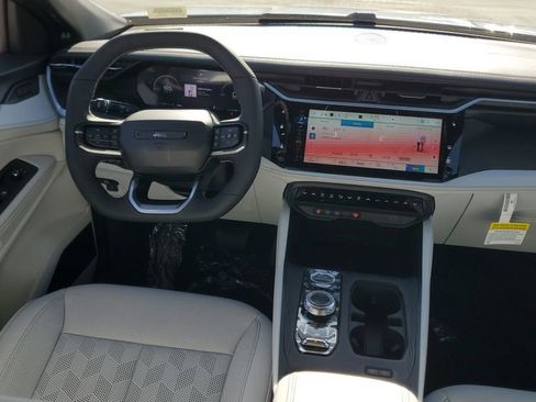 New 2026 Jeep Cherokee Overland image 13