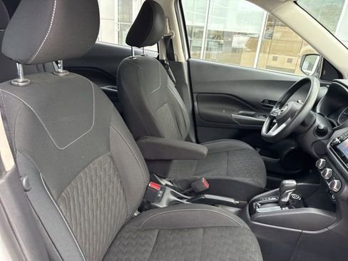 Used 2022 Nissan Kicks S image 39