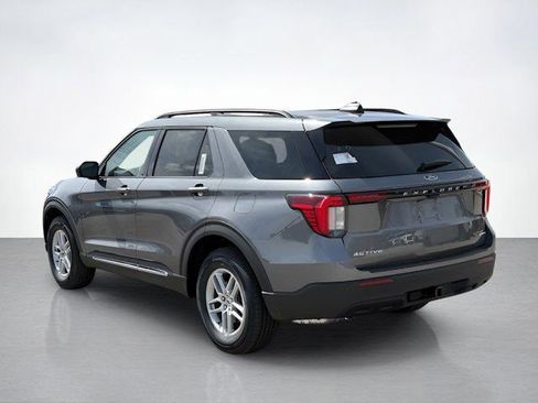 New 2026 Ford Explorer Active image 5