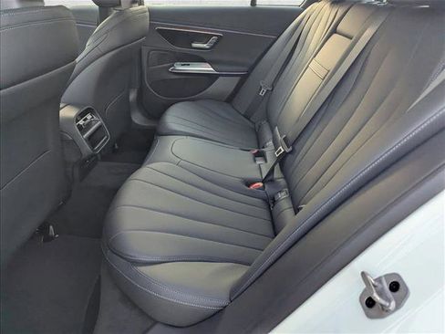 Used 2025 Mercedes-Benz E 350 Sedan image 13