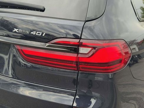 Used 2021 BMW X7 xDrive40i w/ M Sport Package AWD/4WD image 15