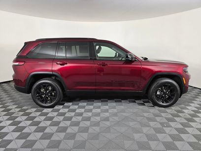 Used 2024 Jeep Grand Cherokee Altitude