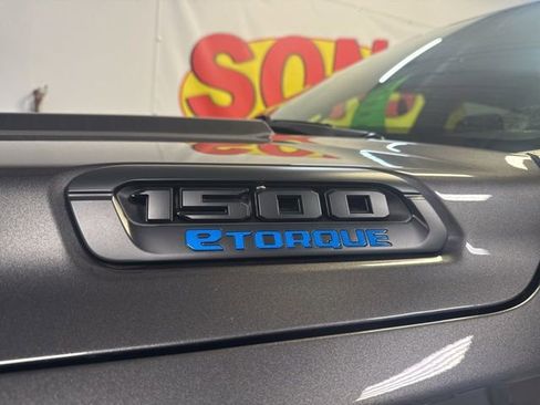 New 2026 RAM 1500 4x4 Crew Cab image 10