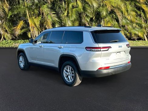 Used 2023 Jeep Grand Cherokee L Laredo image 7