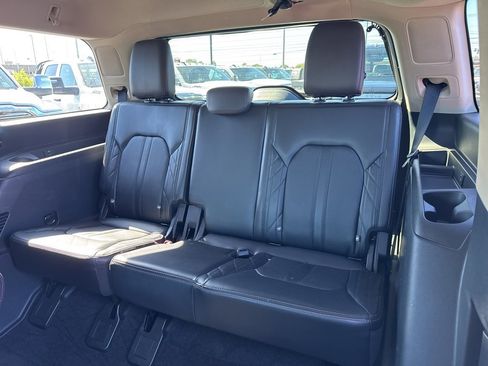 Used 2020 Ford Expedition Platinum image 24