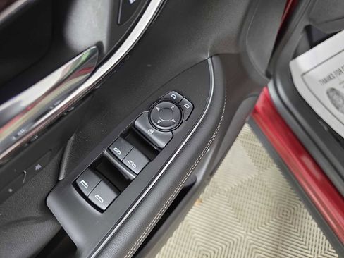 Used 2023 Buick Envision Essence image 22