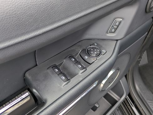 Used 2024 Ford Expedition XLT AWD/4WD image 12