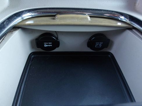 Used 2012 Dodge Grand Caravan SXT image 14