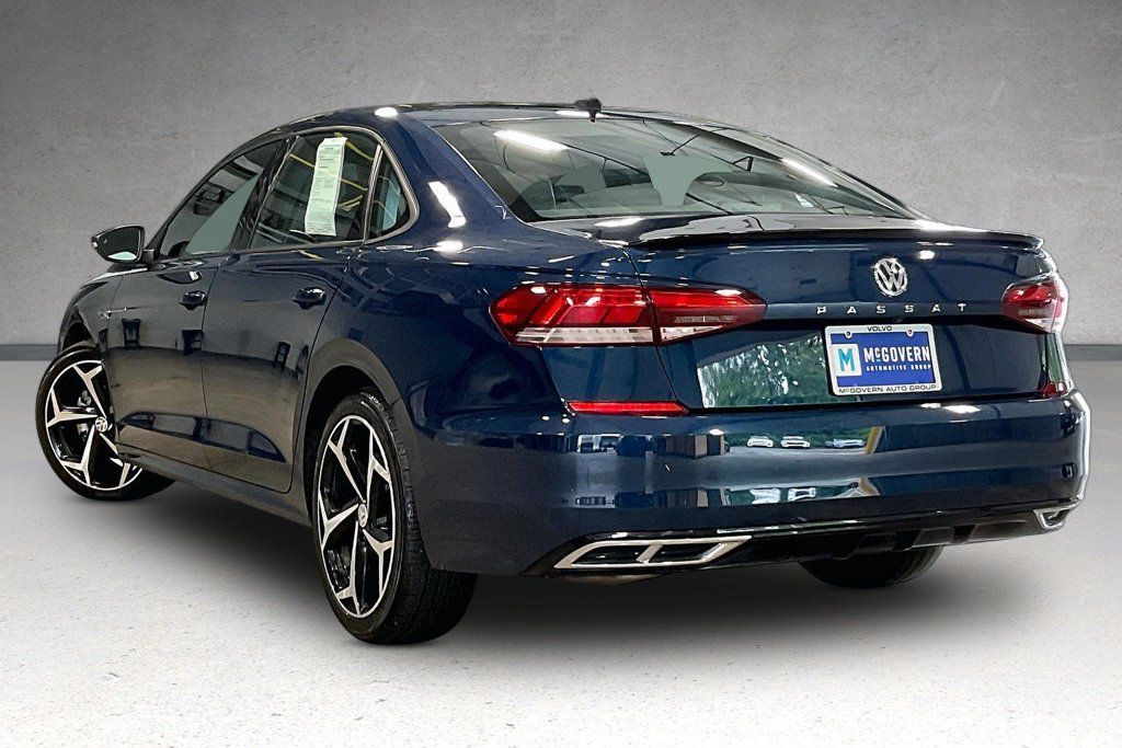 Used 2021 Volkswagen Passat 2.0T R-Line FWD image 4