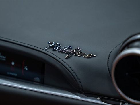 Used 2020 Ferrari Portofino RWD image 57