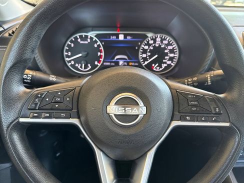 Used 2024 Nissan Sentra SV FWD image 24