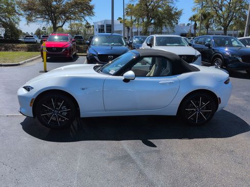 New 2026 MAZDA MX-5 Miata Grand Touring image 7
