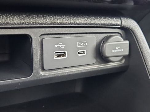 New 2025 Honda Pilot Touring image 11