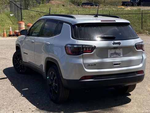 New 2026 Jeep Compass Latitude AWD/4WD image 34