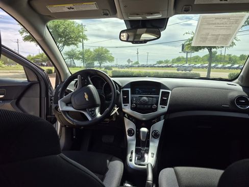 Used 2014 Chevrolet Cruze LT w/ All-Star Edition image 20