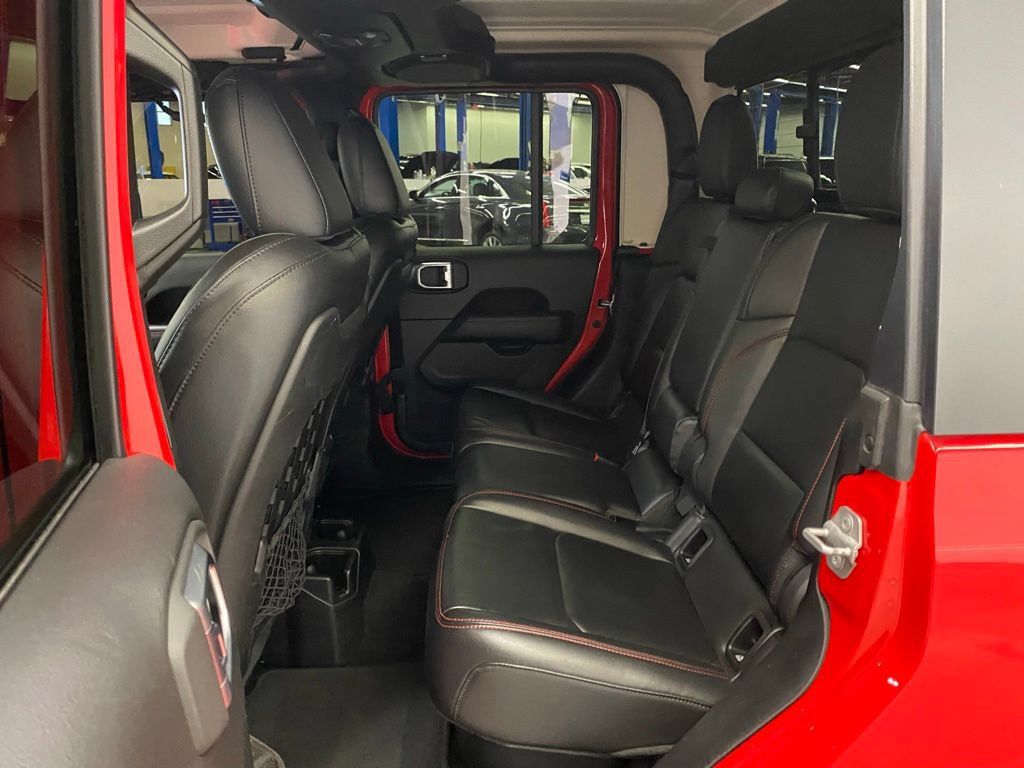 Used 2020 Jeep Gladiator Rubicon w/ Safety Group AWD/4WD image 11