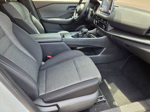 Used 2021 Nissan Rogue S FWD image 7