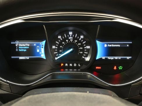 Used 2018 Ford Fusion S image 19