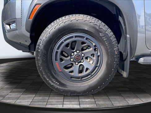 Certified 2026 Nissan Frontier PRO-4X w/ Tow Package AWD/4WD image 9