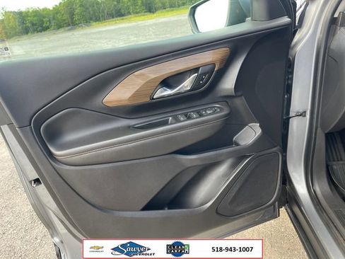 Used 2021 GMC Terrain SLE w/ Driver Convenience Package AWD/4WD image 11
