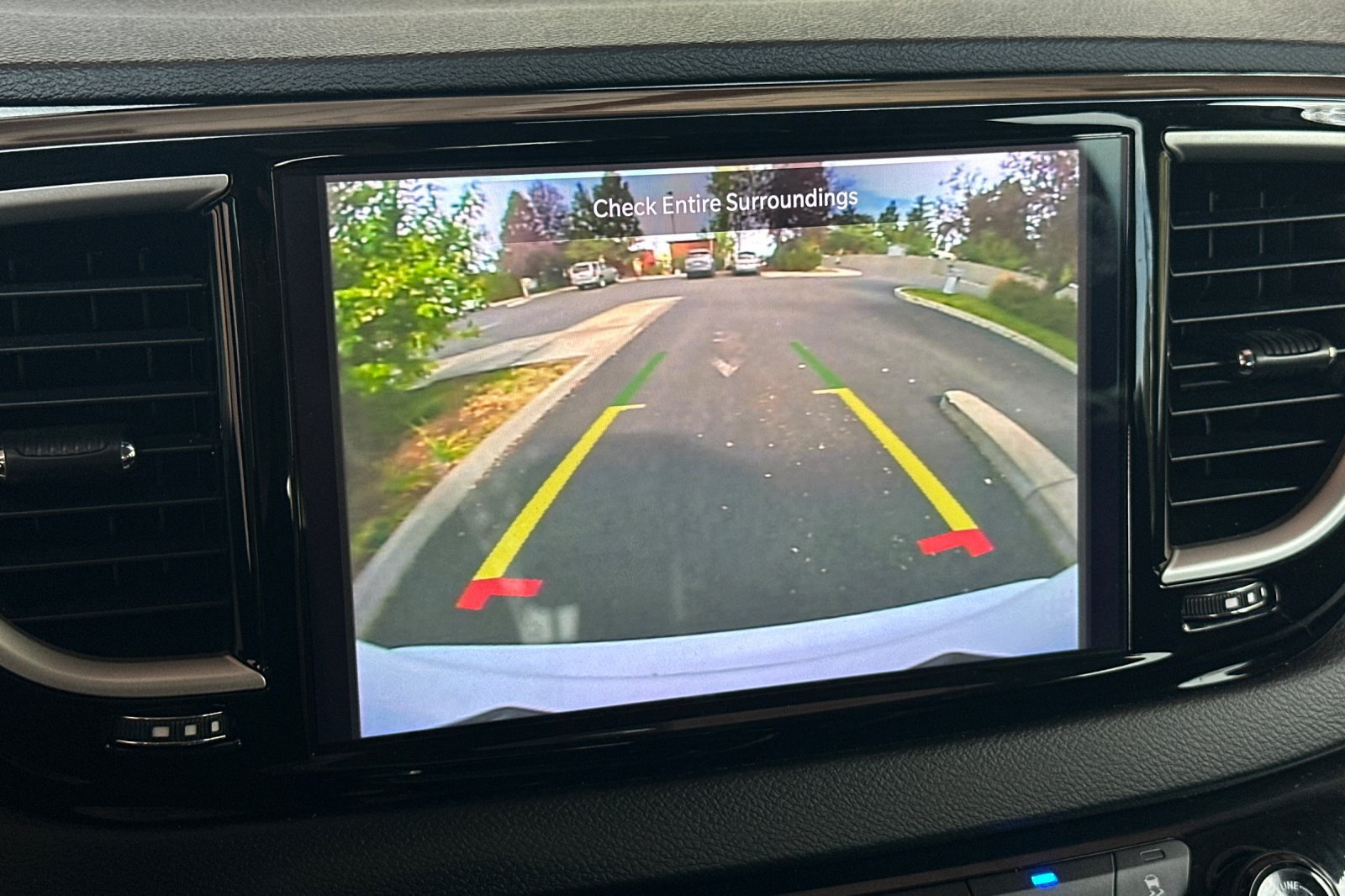 Used 2023 Chrysler Pacifica Touring-L FWD image 20