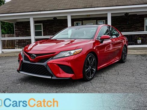 Used 2019 Toyota Camry XSE FWD image 12