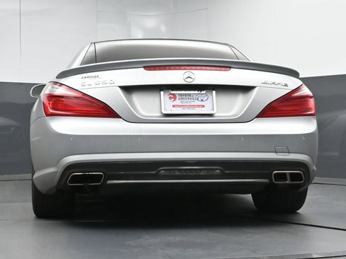 Used 2013 Mercedes-Benz SL 550 image 27