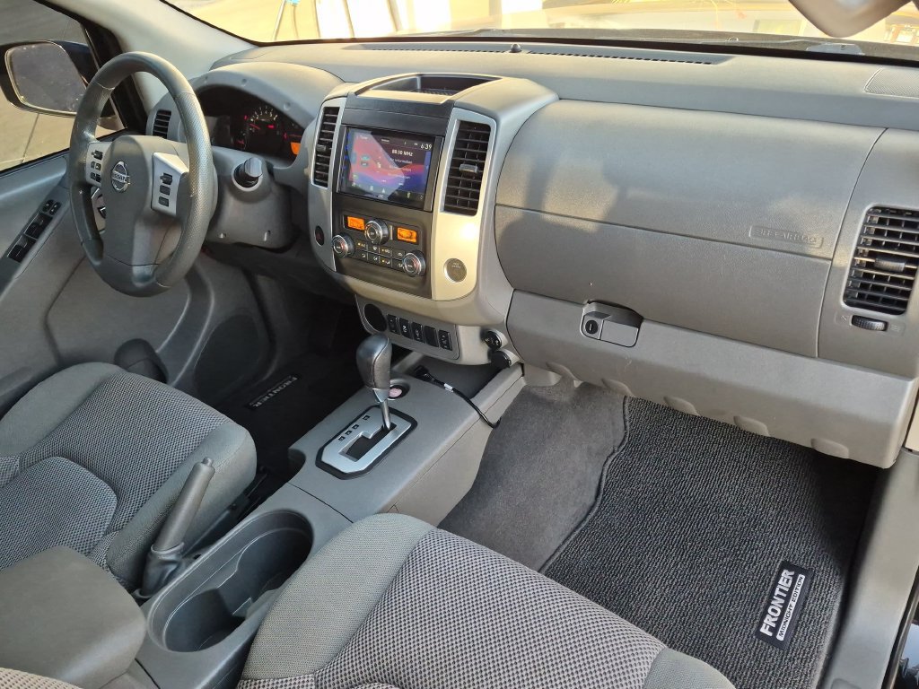 Used 2021 Nissan Frontier SV w/ Midnight Edition Floor Mats RWD image 18