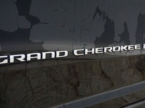 Certified 2023 Jeep Grand Cherokee L Limited image 14