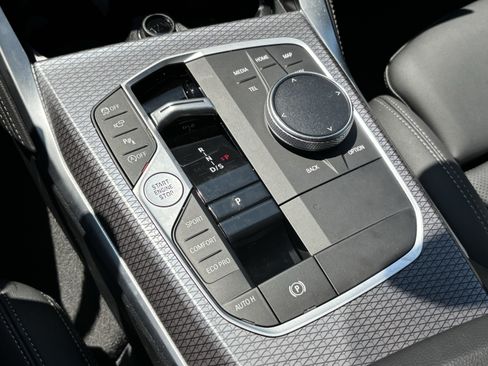 Certified 2025 BMW M440i RWD image 26