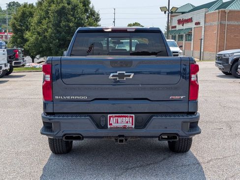 Used 2021 Chevrolet Silverado 1500 RST w/ Convenience Package II AWD/4WD image 4