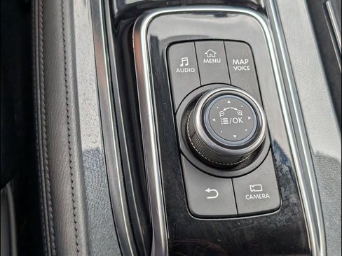 Used 2023 Nissan Armada SV AWD/4WD image 13