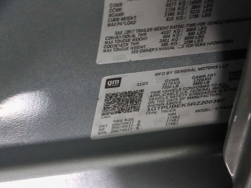 Used 2024 GMC Sierra 1500 SLE image 33