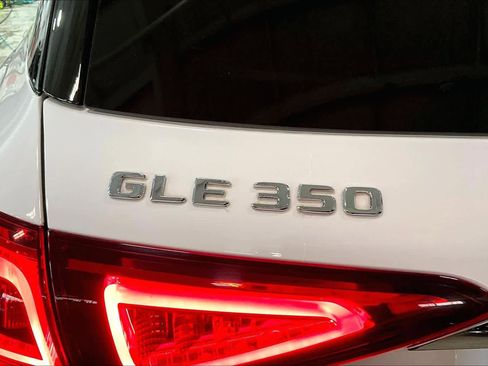 Used 2021 Mercedes-Benz GLE 350 4MATIC image 10