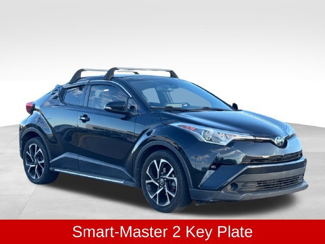 Used 2019 Toyota C-HR XLE FWD image 13