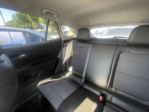 Used 2025 Chevrolet Trax LT image 39