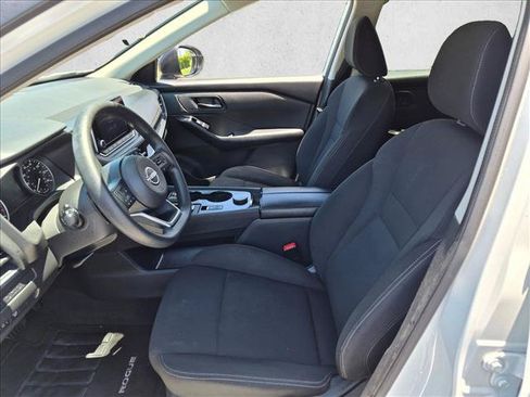 Used 2024 Nissan Rogue S AWD/4WD image 14